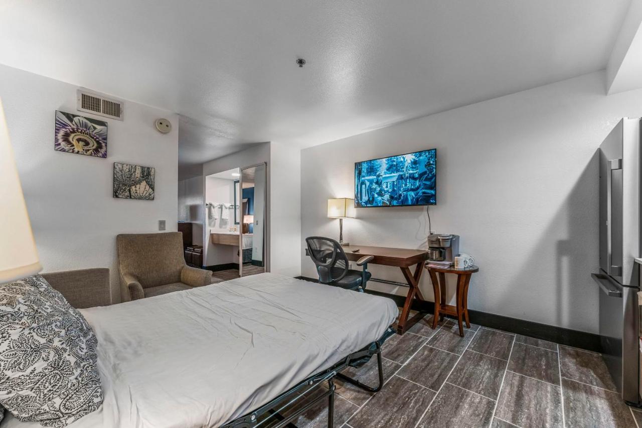 Metro Tempe Apartments Studio W Two King Beds Экстерьер фото